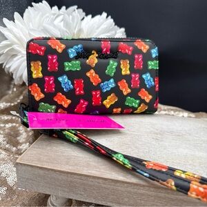 BETSEY JOHNSON Multicolored GUMMI BEARS Candy Faux Leather ZIP WRISTLET WALLET